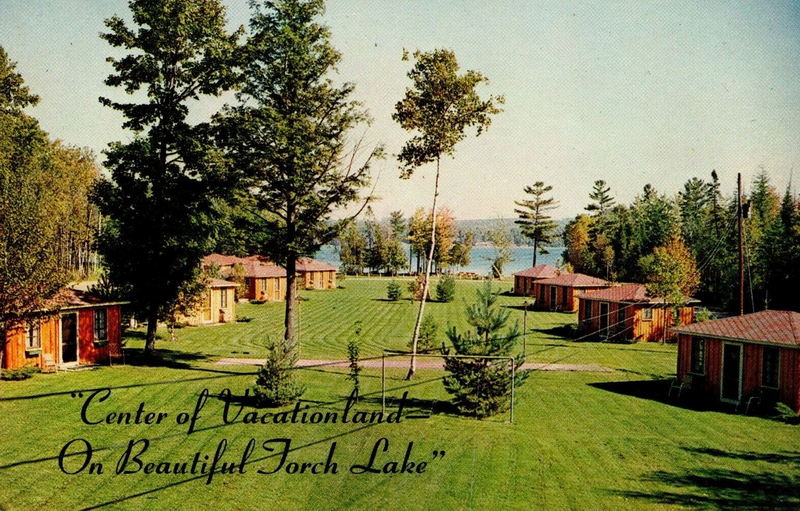 Torch Tip Resort (Torch-Tip Resort) - Vintage Postcard (newer photo)